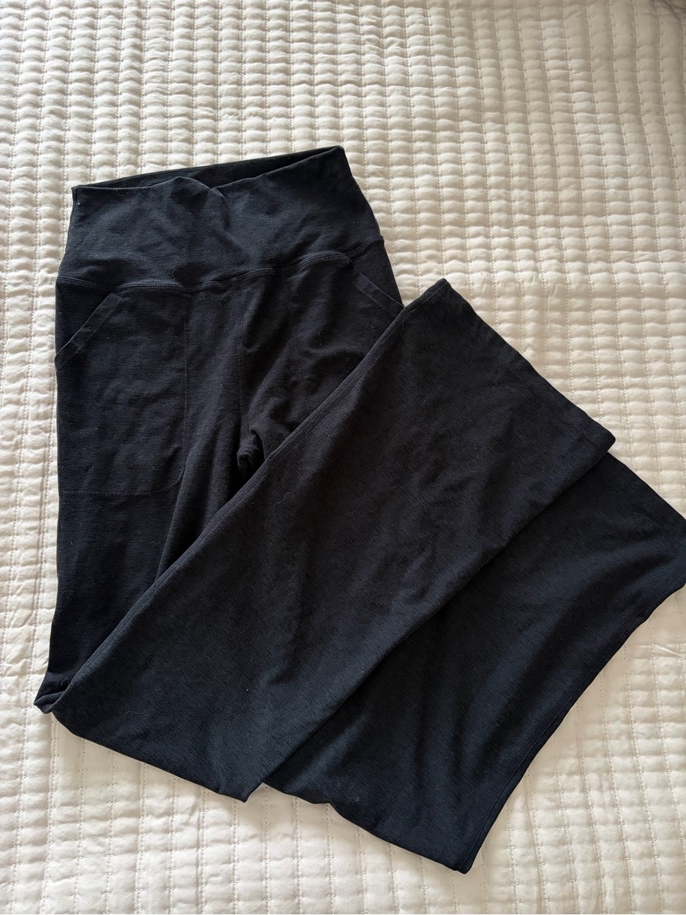 Kirkland Signature Black High-Waisted Flare Yoga Pants / Leggings (Size S)